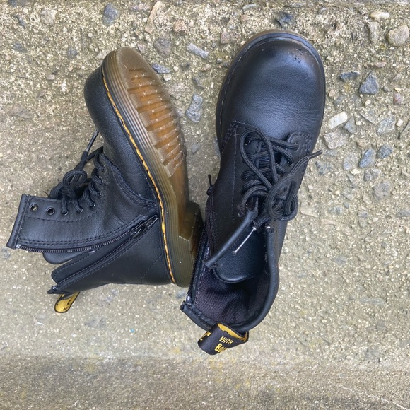 😎Flash Sale💥Dr. Martens Boots - Picture 3 of 5